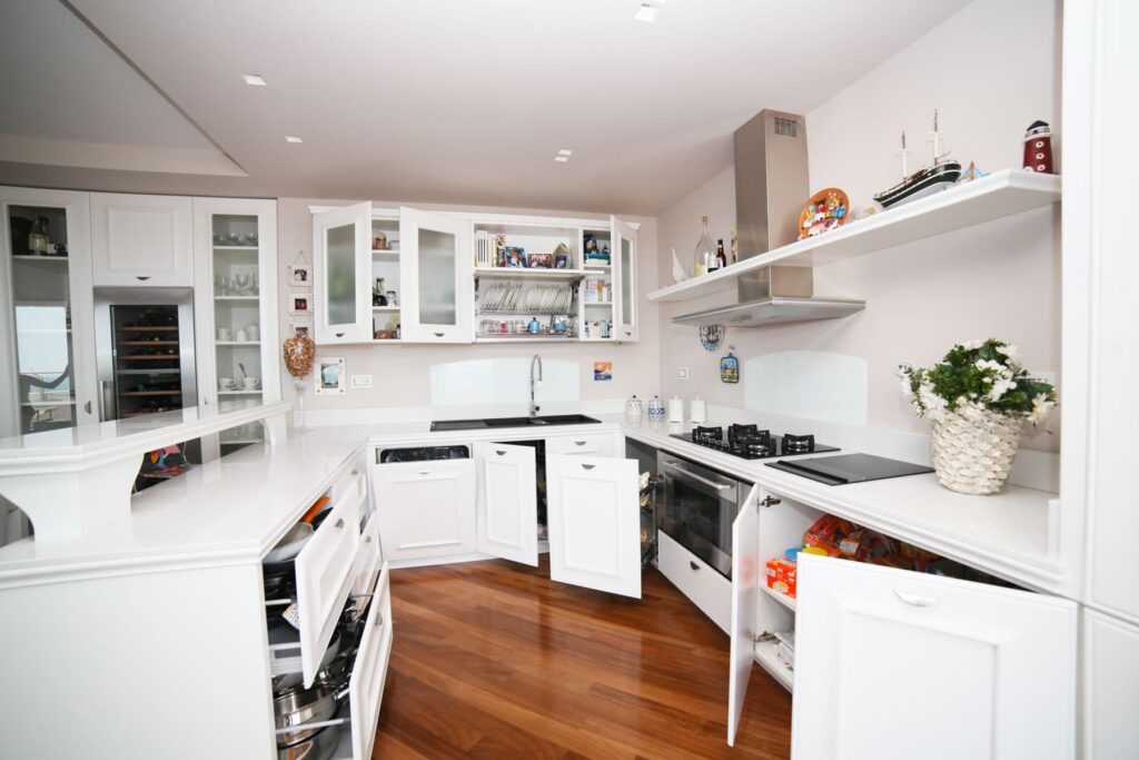Se ti servono pensili cucina su misura, abbiamo la soluzione per te 1 pensili cucina su misura Falegnameria Caponi