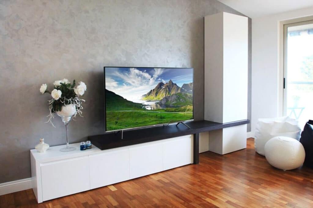 Cerchi un mobile per la tv in legno? 3 consigli per il mobile più adatto a te 4 mobile per la tv in legno Falegnameria Caponi